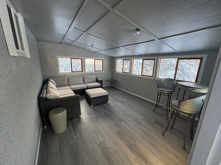 The Old Bridge Hideaway - Nipawin
