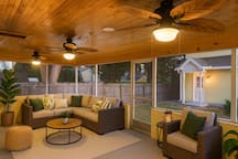 Spacious Family Retreat | Walk to Lake & Shops rental in Lakeland