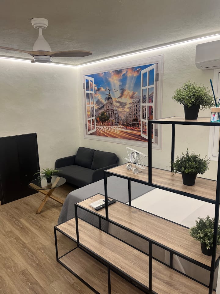 Magnífico Estudio En Callao - Madrid