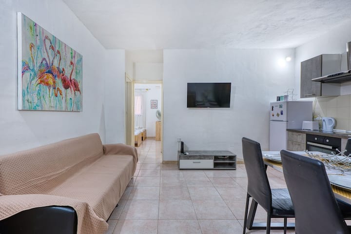Peaceful Mellieħa Stay | Walk To Ghadira Beach - Malta