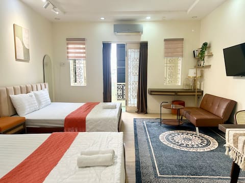 Comfort Stay | 2 Beds, Kitchen, Balcony in Saigon