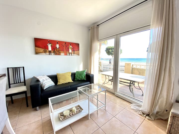 Maison Bleue De La Mer – En Bord De Mer - Cambrils