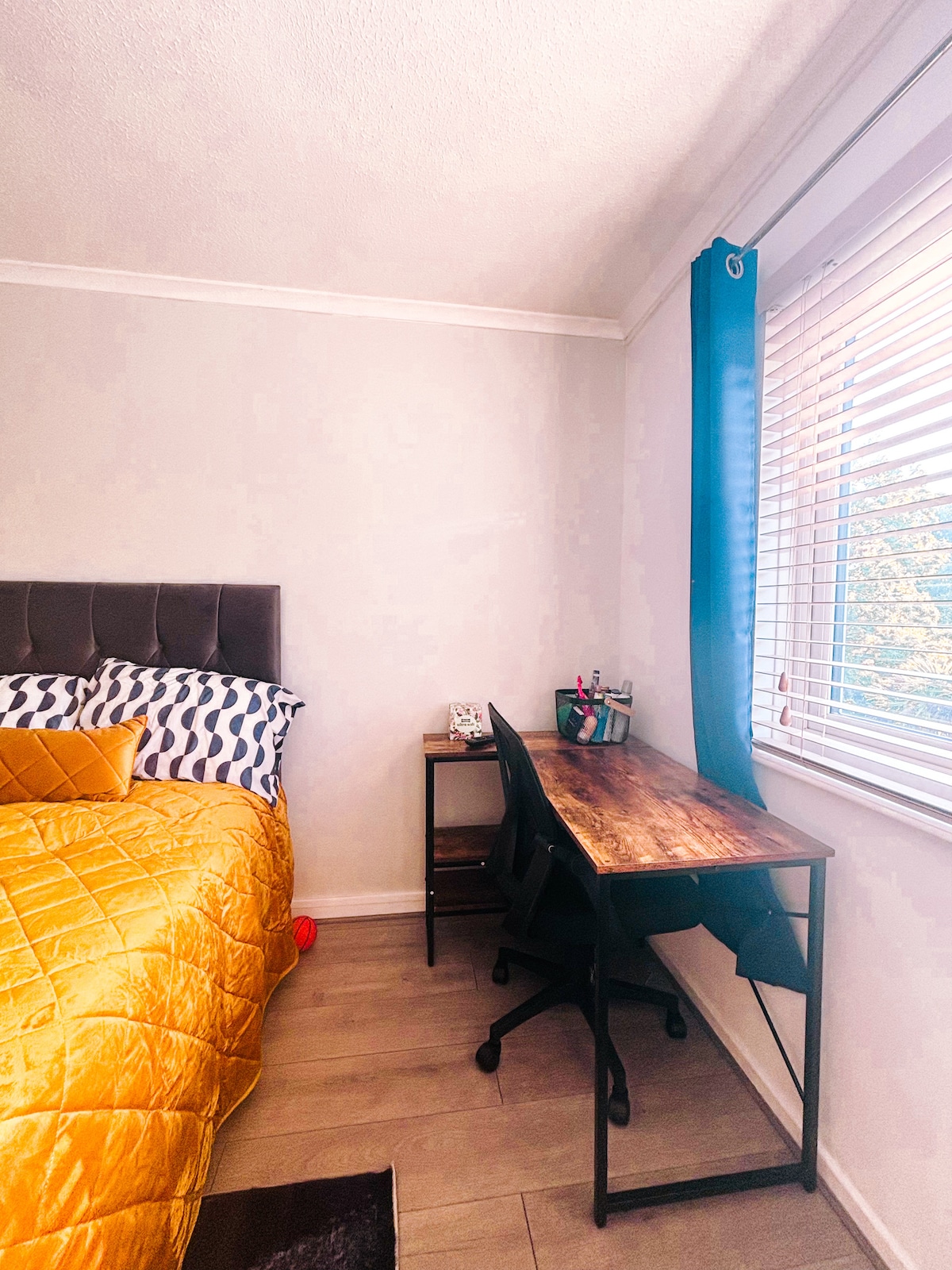 غرفة النوم 2