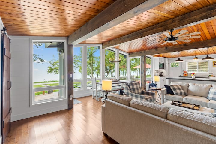 Lake Huron Waterfront Cozy Cottage - Kincardine