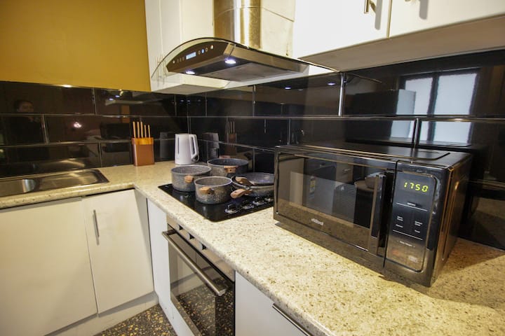 Charming 2br 1ba | 2 Min Walk To Footscray Station - Brooklyn