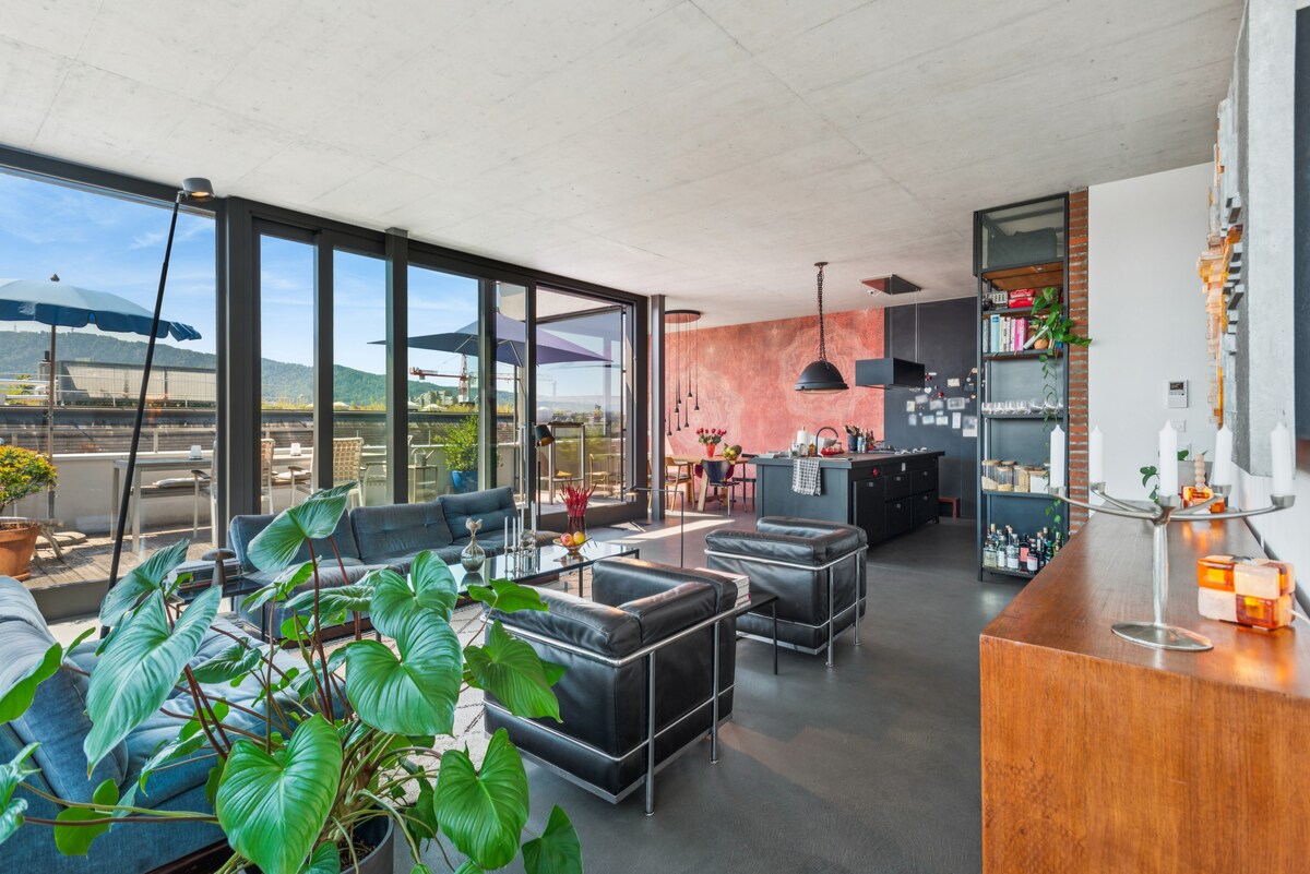 Top Airbnb: The Penthouse - Exceptional 360° attic apartment in Langstrasse