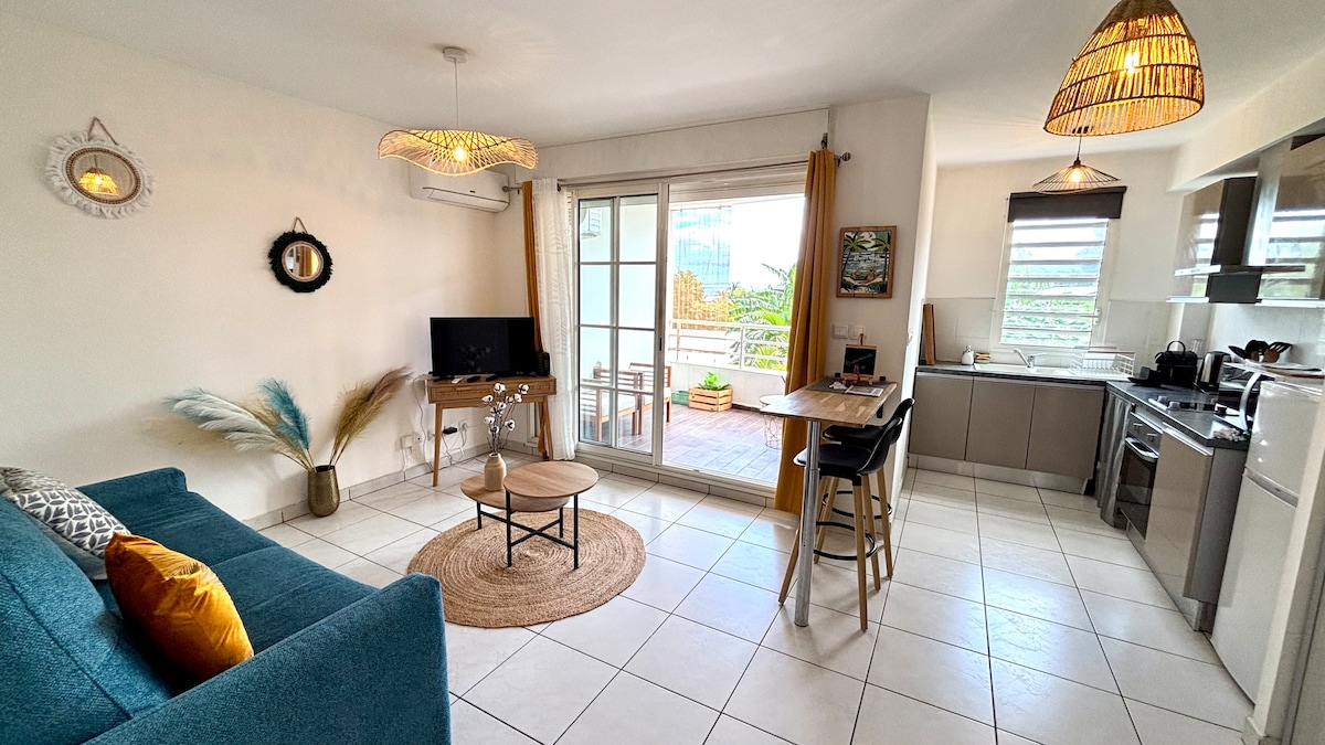 Top Airbnb: Ti Dodo cozy studio with 2 swimming pools in Saint Pierre