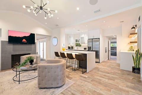 Successful Airbnb property: Bayside Bungalow with heated pool in Miami Shores