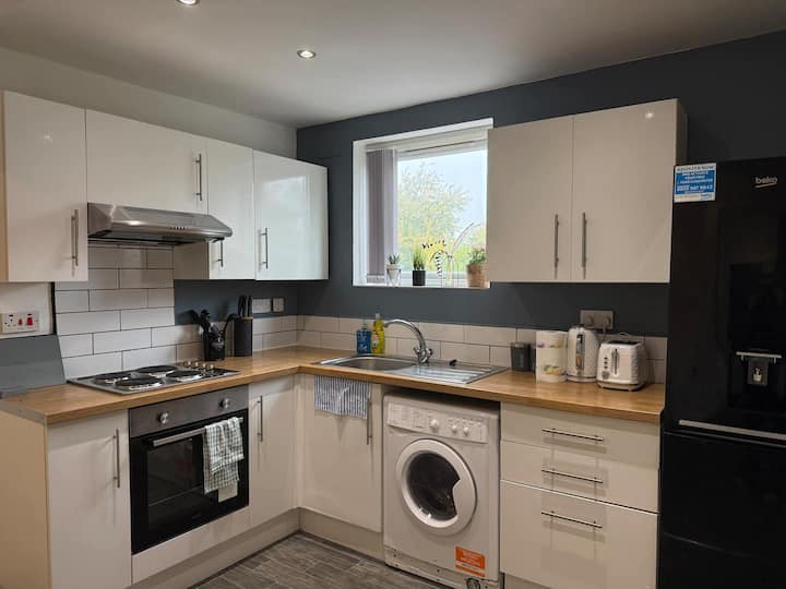 Casa Cove 2br Flat Free Parking, 5 Min To Hospital - Manchester