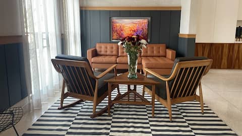Top performing Airbnb: Stunning apartment in Roma Norte freshly remodeled in Ciudad De México (Cdmx)