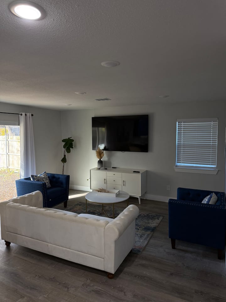 Family/group Friendly - Close To Downtown Dallas - Grand Prairie, TX