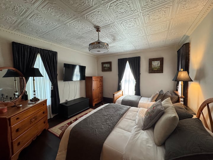 საძინებელი 4