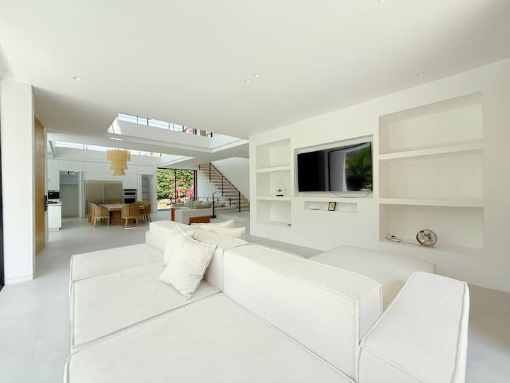 Moderna Casa En San Jerónimo Con Piscina Y Bbq - San Jerónimo