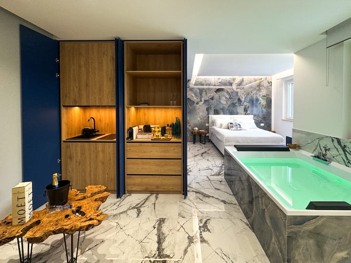 Suite 18 - Monopoli