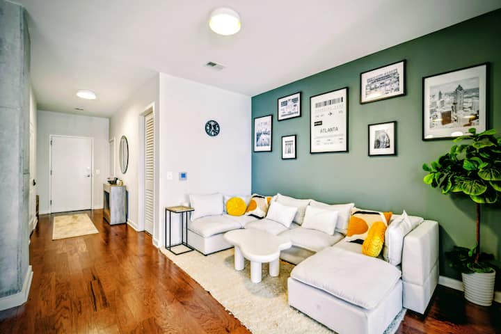 Midtown Paradise Penthouse - Buckhead, GA