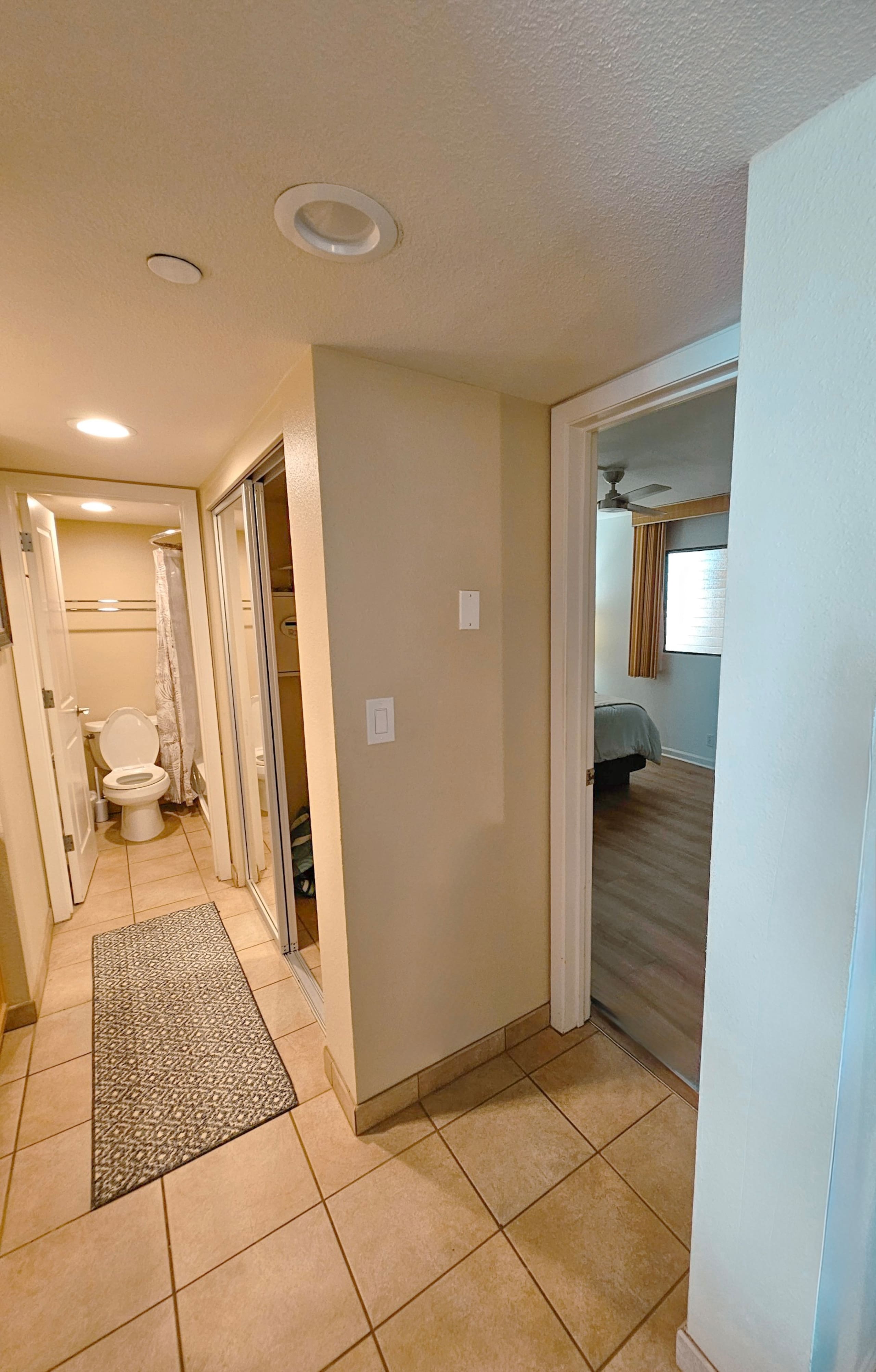 Condo in Lahaina · ★5.0 · 1 bedroom · 2 beds · 1 bath - Image 23