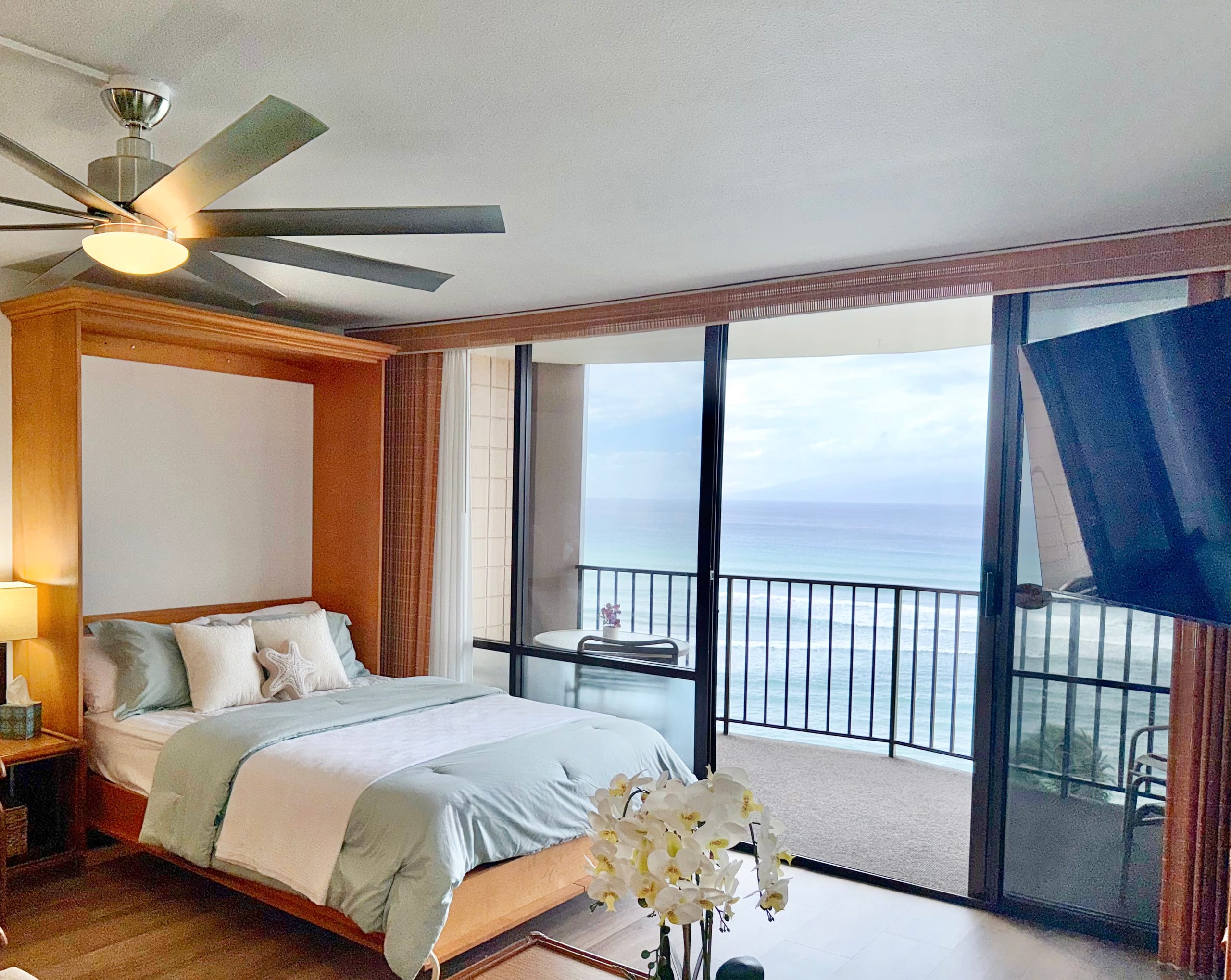 Condo in Lahaina · ★5.0 · 1 bedroom · 2 beds · 1 bath - Image 3