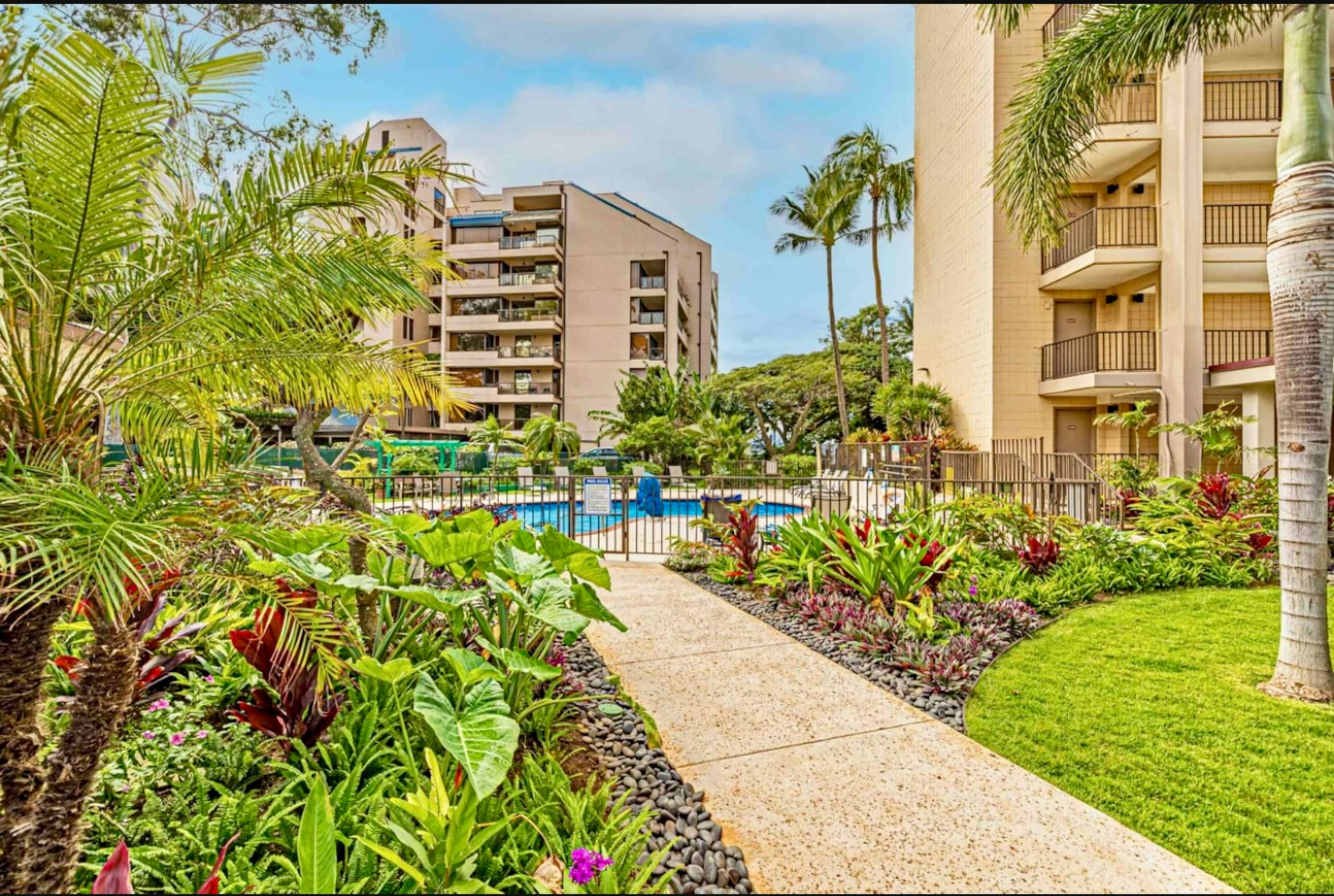 Condo in Lahaina · ★5.0 · 1 bedroom · 2 beds · 1 bath - Image 48