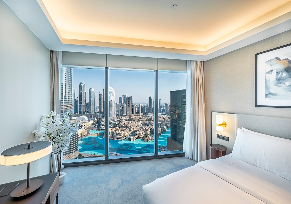 2 Bedroom Furnished Apartment with Fountain View · XI 3