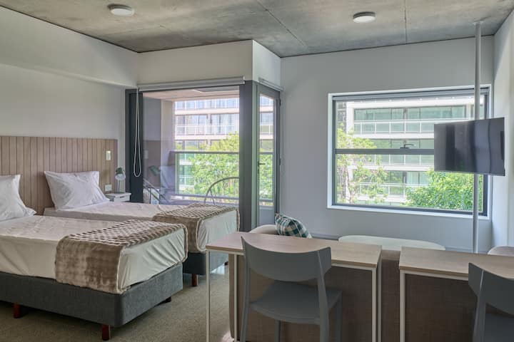 Monoambiente con balcón en Monserrat