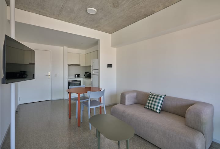 Studio apartment in Monserrat