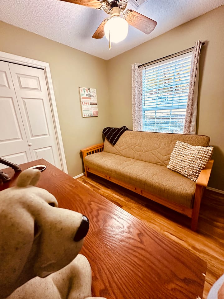 Main level Bedroom 2 Futon