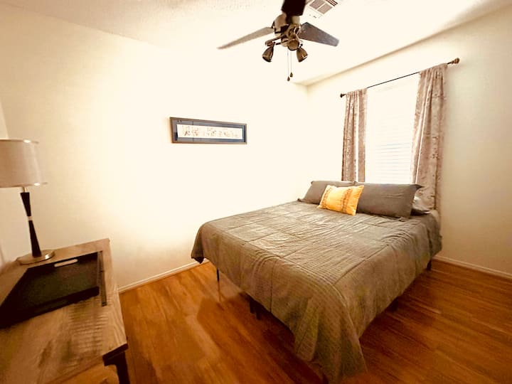 Main level Bedroom 1 Queen bed