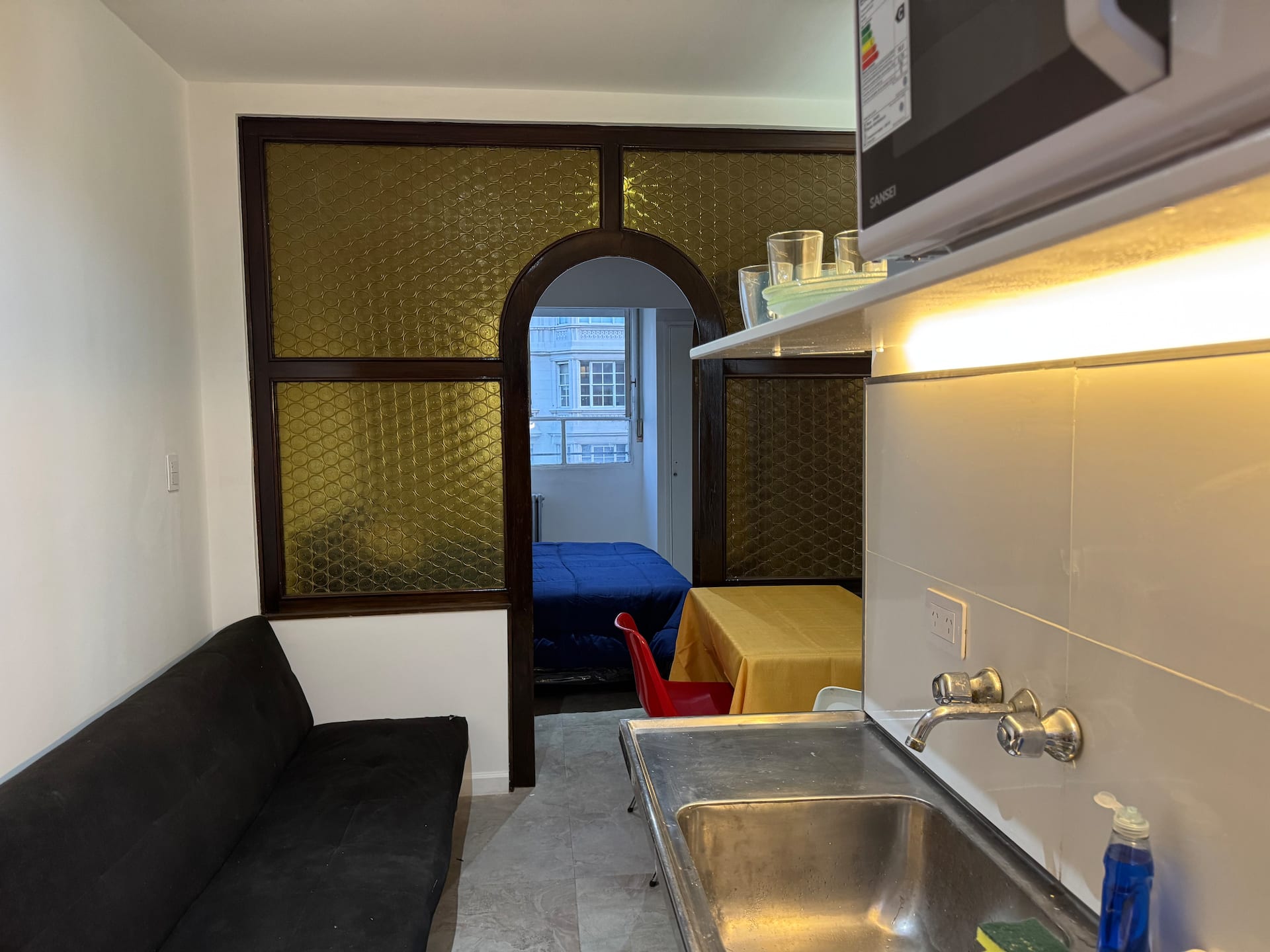 Apartment overlooking Barolo Palace on Av. de Mayo in Monserrat