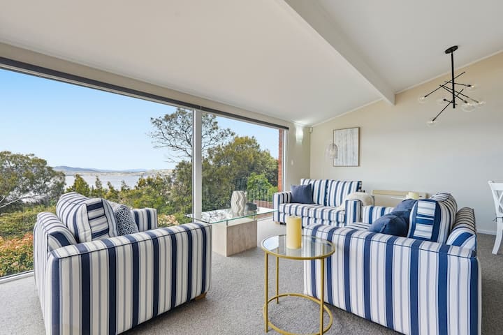 Breathtaking Views, Hot Tub Escape - Hobart