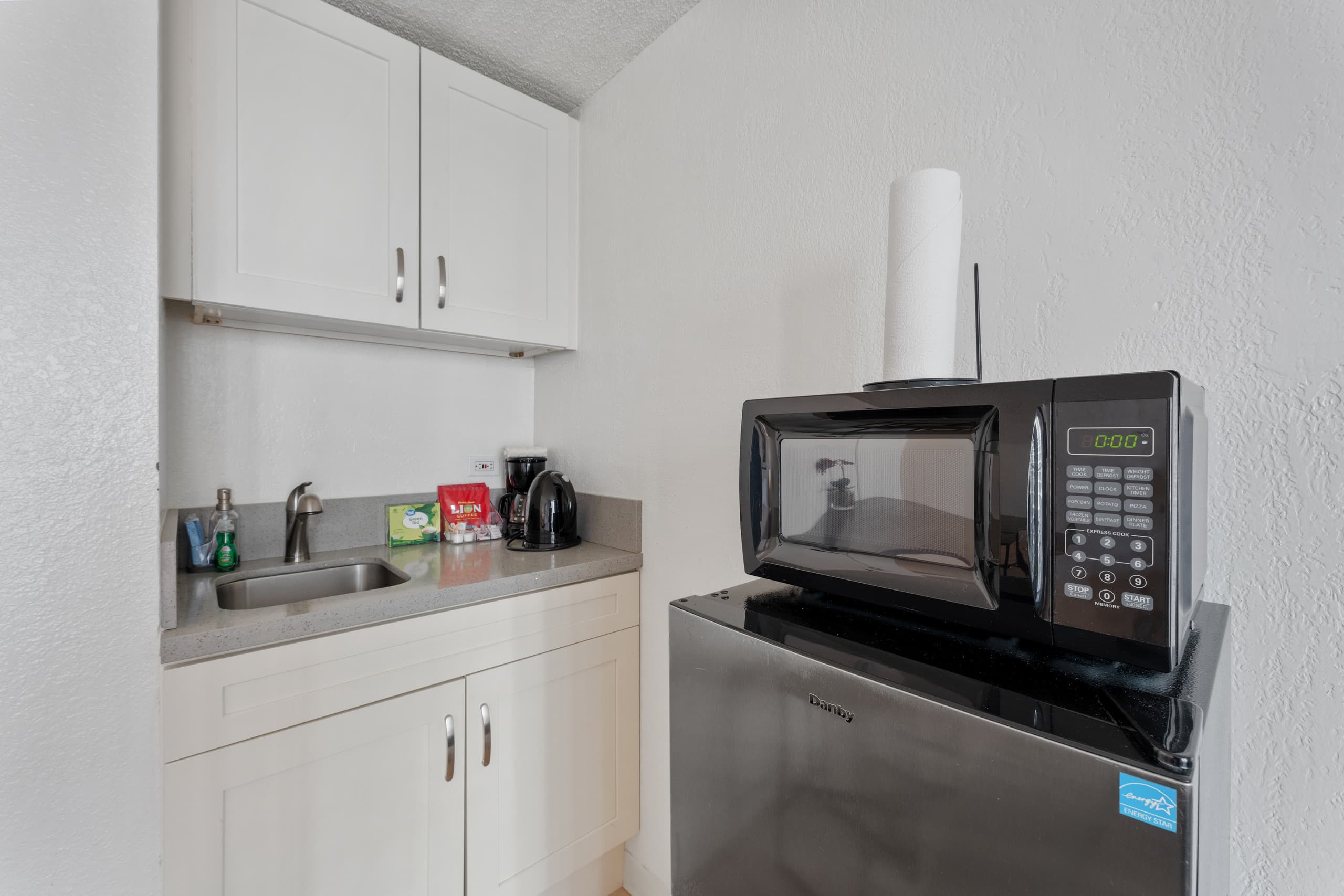 10F Convenient Cosy Studio @ Inn On the Park - Image 2