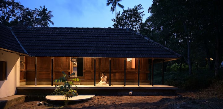 A Retrofitted Traditional Kerala House - 1920 - Adoor