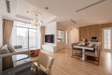 【3BR -City View】 Luxury Highfloor【FREE PICK UP】