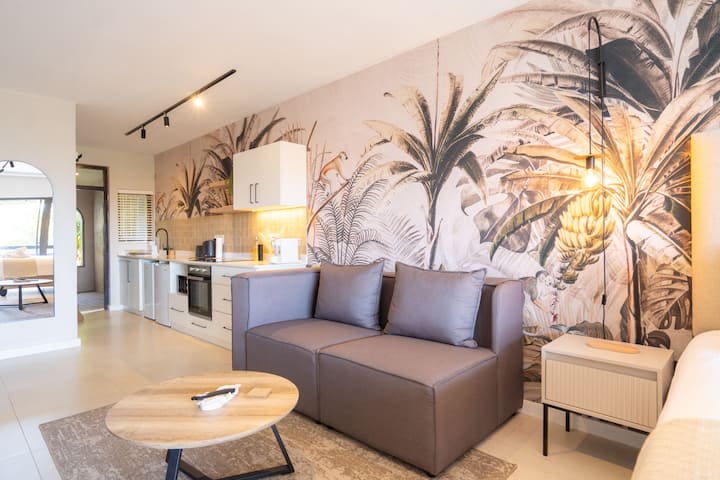 Cozy Luxe Retreat Stylish 2 Sleeper Apartment - La Mercy