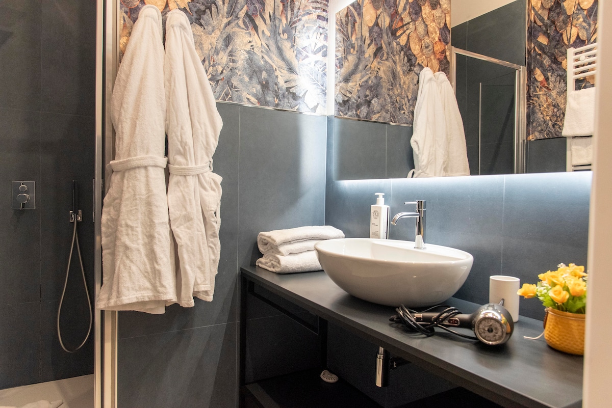 Adelaide Suite Dreams Deluxe Superior - Boutique hotels for Rent in ...