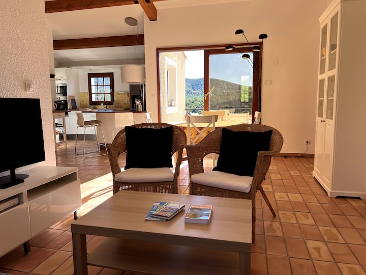 L'appartement Côté Colline à Valcros - La Londe-les-Maures