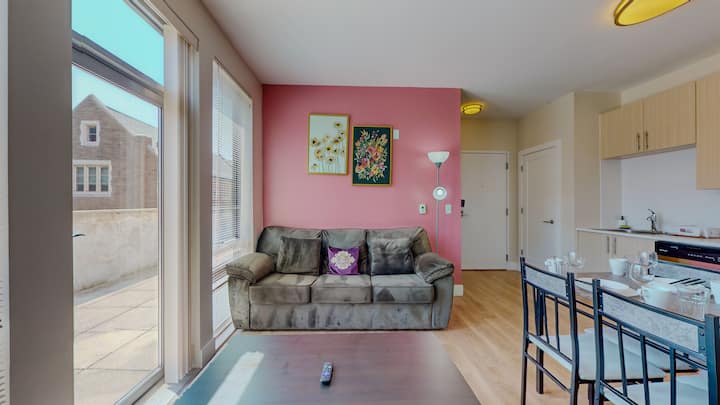 Cozy Modern Home  Free Parking - 스탬퍼드