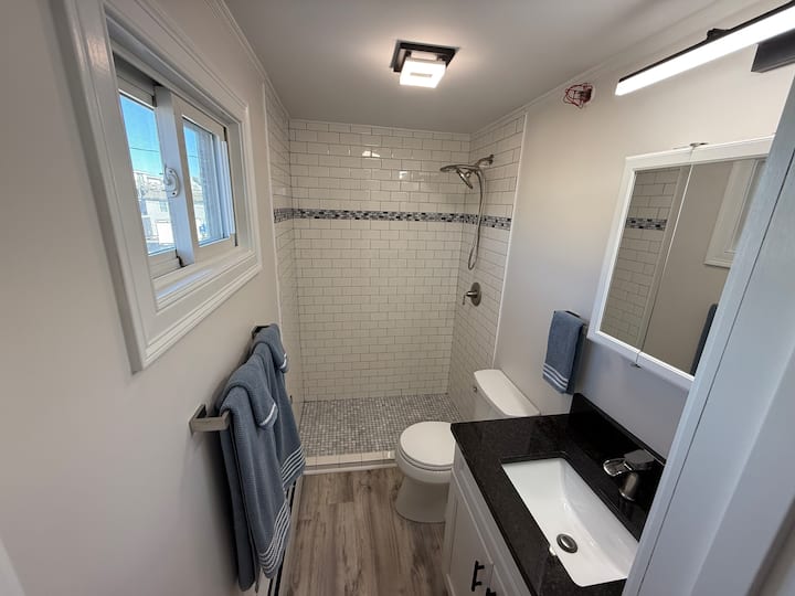 1-bdrm Gem By The Beach - Location Can't Be Beat! - Orient Express, Old Orchard Beach