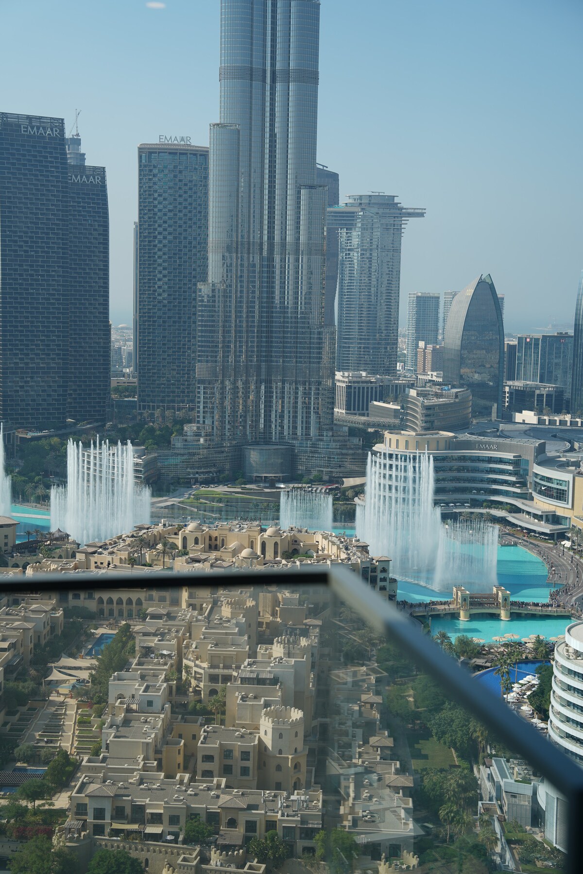 2 Bedroom Furnished Apartment with Burj Khalifa View · II 2