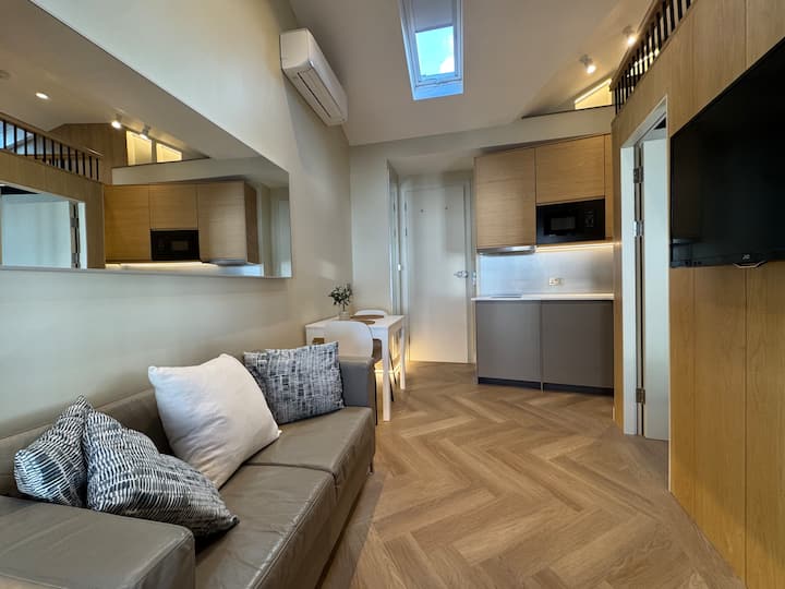 Brand New Top Floor Apartment In Warren St W1 - Bloomsbury