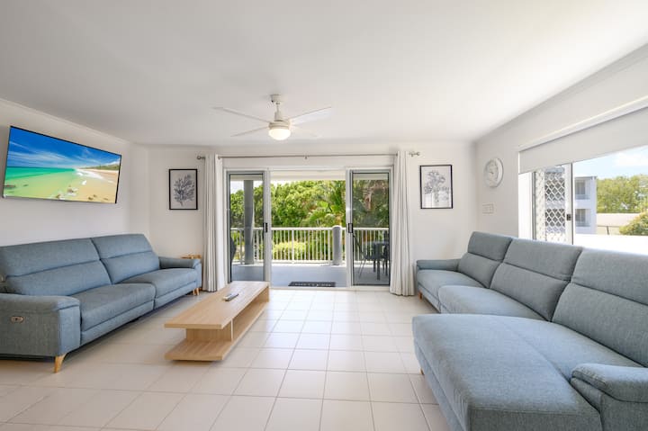 Coolum Holiday Haven - Space, Light & Location - Coolum Beach