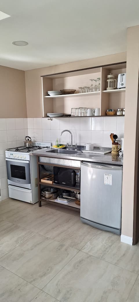 Anuncio de Airbnb popular: Confortable house with 2 private rooms. 4 people. en Santa Cruz