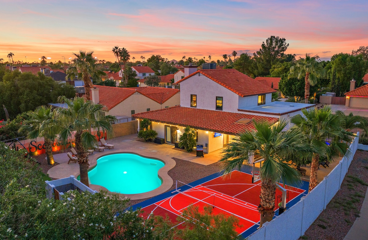Resort Oasis | Heated Pool • Pickleball • Hot tub - Houses for