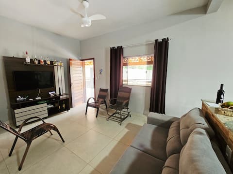 Popular Airbnb listing: Sonho Verde Ranch. Heated pool and lots of greenery. in Divinópolis