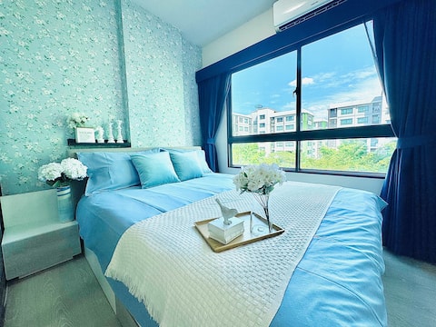 10 minutes from Donmaung Airport