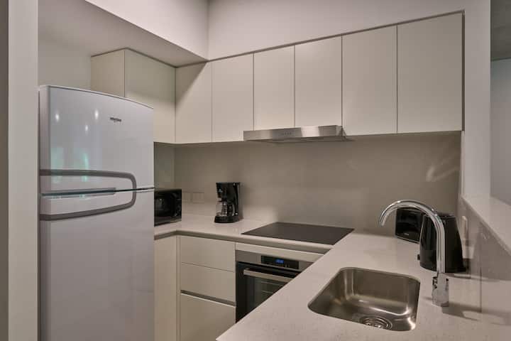 Loft estudio en Monserrat con balcón y amenities