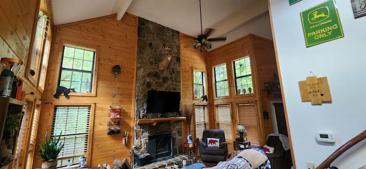 Cozy Cabin /Ocoee Lake In The Cherokee National F. - Ocoee, TN
