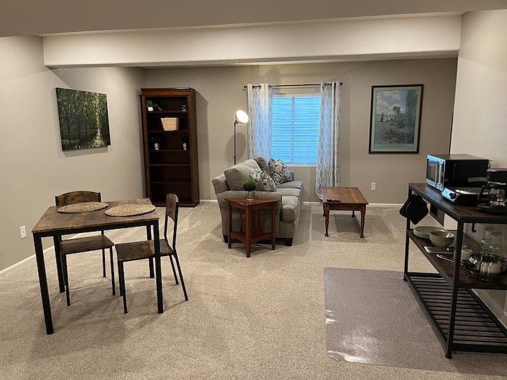 Cute 1 Br Basement Apartment With Private Bath - Highlands Ranch, CO