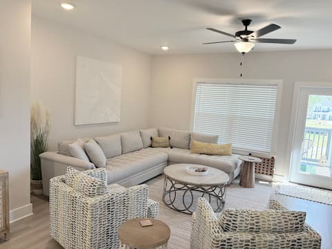 Top performing Airbnb: Beautiful New 3 story home. Spacious. 3 BR 3.5 BA in Panama City Beach
