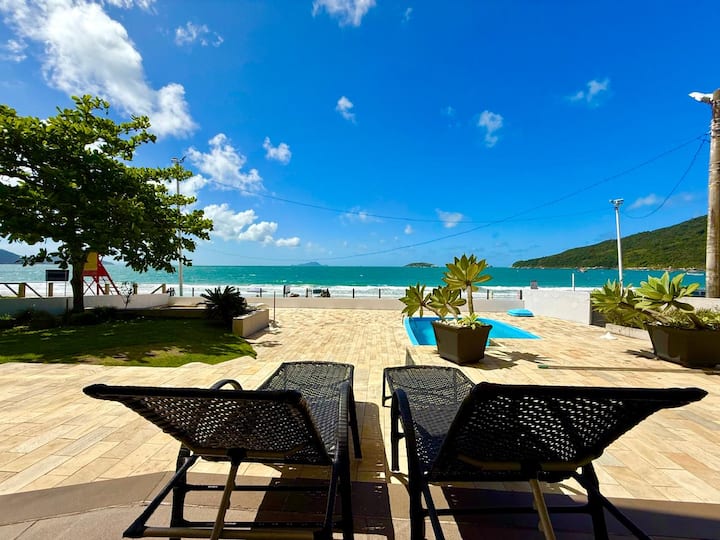 Pé Na Areia Exclusivo Na Praia Dos Ingleses - Florianópolis