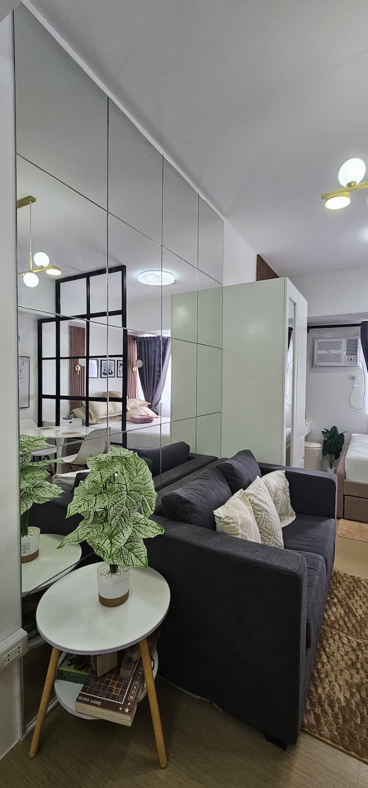 Cozy Modern Poolview Condo|avida Cdo•vinyce Studio - Cagayan de Oro